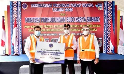 Menhub bersama Gubernur Sumut Tinjau Pembangunan Jalur KA Program Padat Karya