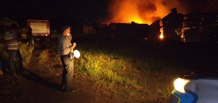 Gudang Thinner di Tanjung Morawa Ludes Terbakar