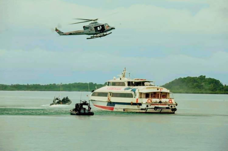 Koopssus TNI Laksanakan Operasi Pembebasan Sandera di Selat Malaka