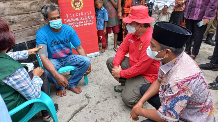 Kabinda Sumut Pimpin Vaksinasi 6.100 Warga di 4 Kabupaten/kota