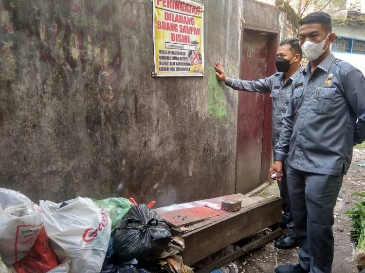 Direksi PUD Sidak ke Pasar Sunggal, Tinjau Kebersihan dan Temukan Pungli PKL