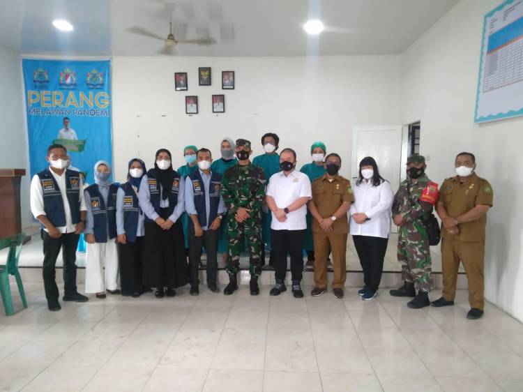 Dandim 02/01/Medan Tinjau Pemberhentian Mobil Vaksinasi KADIN Keliling