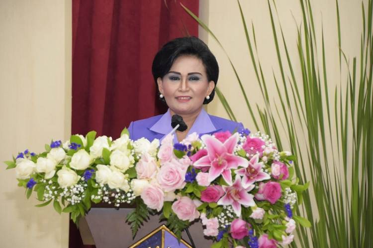 Ny. Nanny Hadi Tjahjanto Pimpin Sertijab Pengurus IKKT PWA Pusat