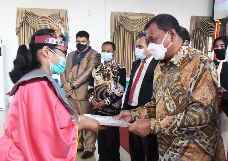 Bupati Lepas Kontingen Paduan Suara Perwakilan Kabupaten Deli Serdang Menuju Festival Pesparawi ke-4 Sumut