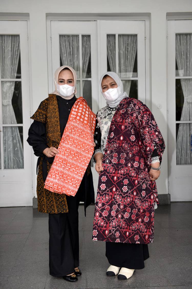 Nawal Lubis Apresiasi Dhany Rose Perkenalkan Batik Melayu