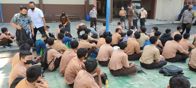 Antisipasi Tawuran antar Pelajar, Polsek Medan Baru Sambangi Yayasan Pendidikan Raksana