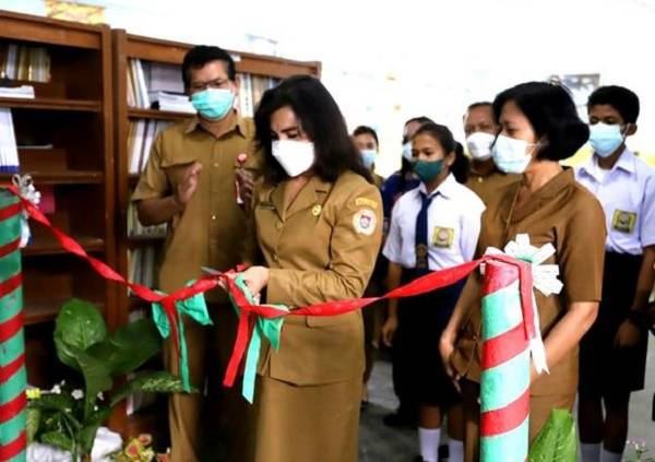 Bupati Humbahas Launcing Sekolah Siaga Kependudukan di SMP Negeri 1 Doloksanggul