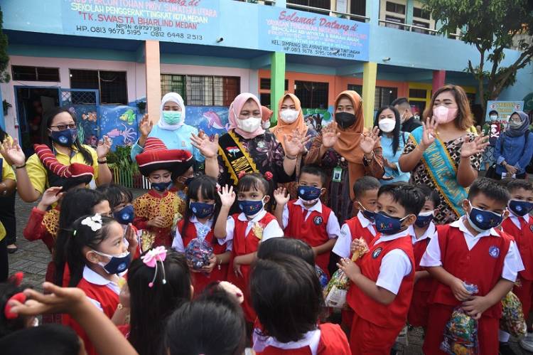 Nawal Lubis Kunjungi Sekolah Penggerak, Bunda PAUD Sumut Harapkan Jadi Contoh Lahirkan Generasi Berkarakter