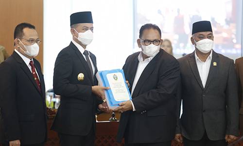 Wakil Gubernur Sampaikan Nota Keuangan dan Ranperda APBD Sumut 2022