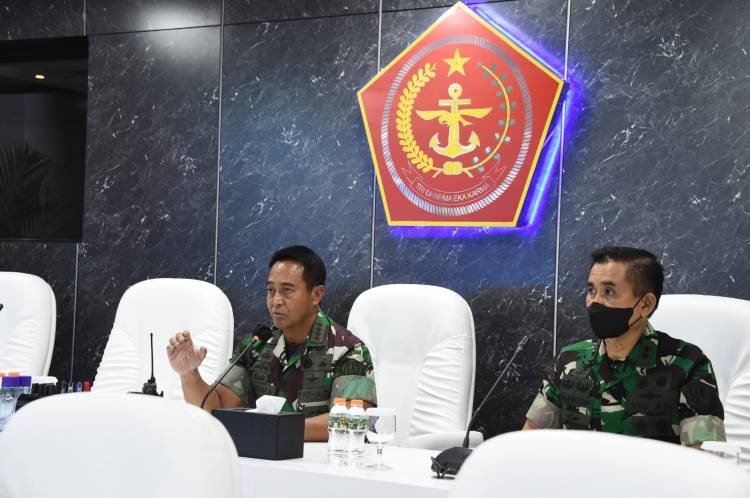 Panglima TNI Pimpin Rapat Evaluasi Penanganan Covid-19 dan Vaksinasi