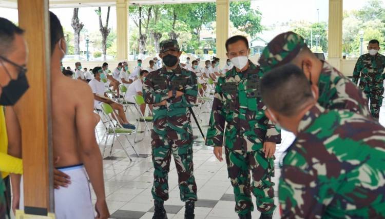 338 Pendaftar Perwira Karir Masuk Tahap Pengecekan Postur Tubuh dan Kesehatan