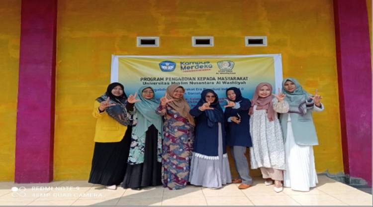 Dibimbing Dosen UMN, Guru SD IT Darussalam Manfaatkan Aplikasi Canva untuk Desain Media Pembelajaran Menarik