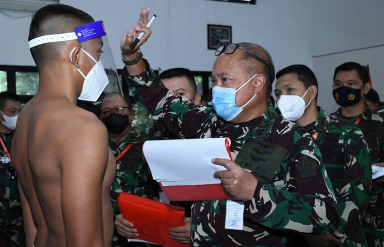 Aspers Panglima TNI Pimpin Sidang Pantukhir Perwira PSDP Penerbang TNI 2021