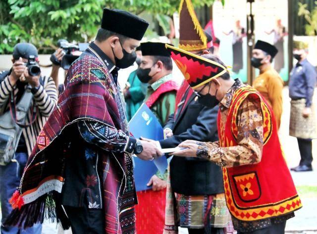 Bobby Nasution Lantik Pejabat Pimpinan Tinggi Pratama dan Pejabat Administrator Pemko Medan