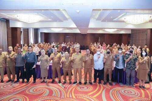  Buka Konsultasi Publik RUPM, Sekda : Berupaya Pertahankan Pertumbuhan Ekonomi Yang Optimal