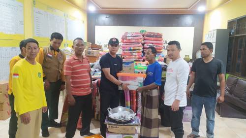 Bantuan Logistik Disalurkan untuk Korban Kebakaran di Jalan Bahagia
