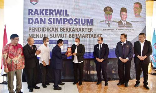 Buka Rapat ABP PTSI di Gunungsitoli, Gubernur Sumut Harapkan Sinkronisasi Kegiatan KKN dengan Program Pemprov Sumut