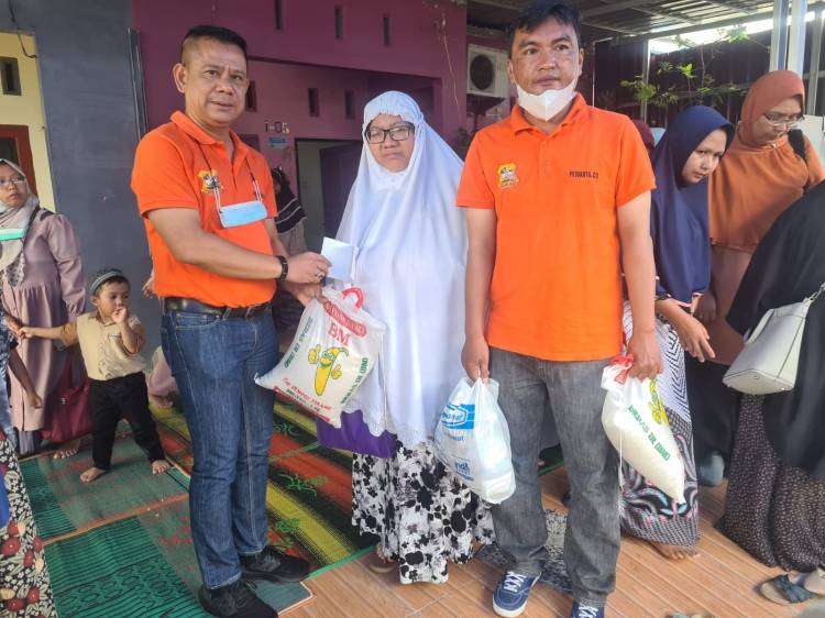 Redaktur Beritasumut.com Meninggal, Ketua Pewarta Melayat dan Berikan Santunan