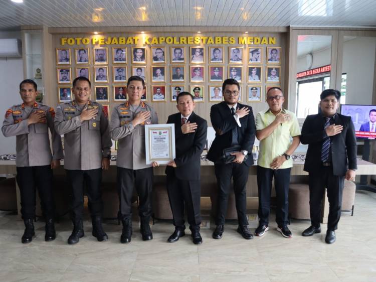  Polrestabes Medan Raih Presisi Award dari Lemkapi 
