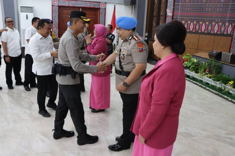 Kapolrestabes Medan Hadiri Sertijab Kabid Propam Polda Sumut