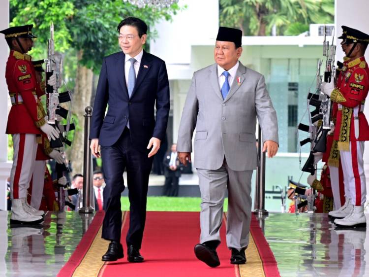 Presiden Prabowo Terima Kunjungan Perdana Menteri Singapura di Istana Merdeka
