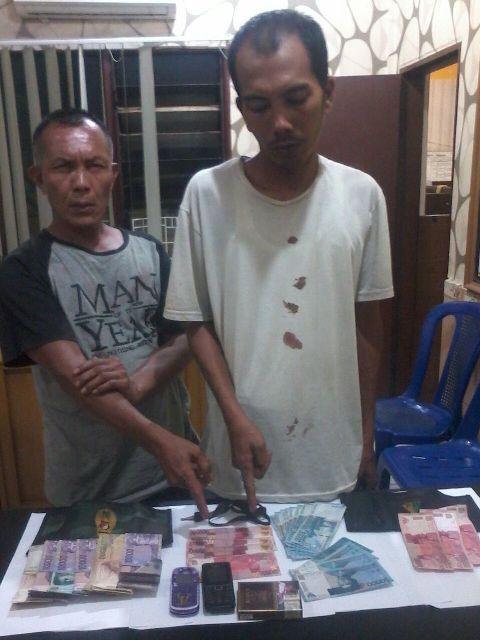 Edarkan Upal, Buruh Bangunan dan Tukang Pangkas Masuk Sel