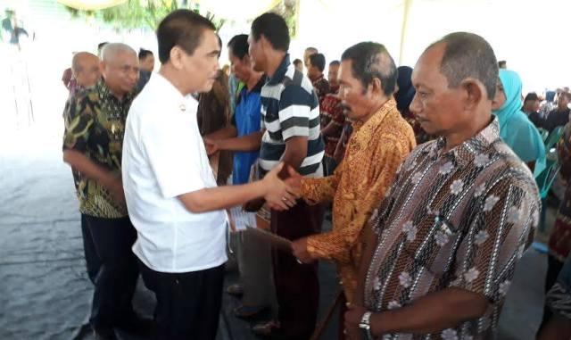 Pemkab Asahan Salurkan Bantuan untuk Petani di Posko Desa Rawang Panca Arga