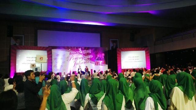 Ibu-Ibu Majelis Taklim Akui Kerja Nyata Basuki-Djarot