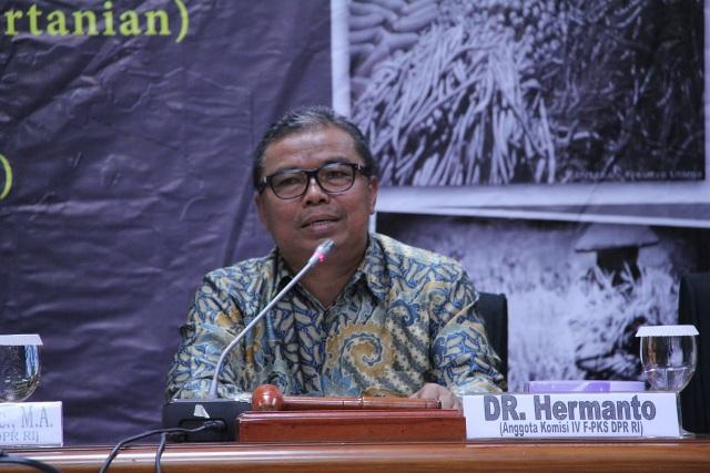 Agama Sumber Energi Bangun Masyarakat