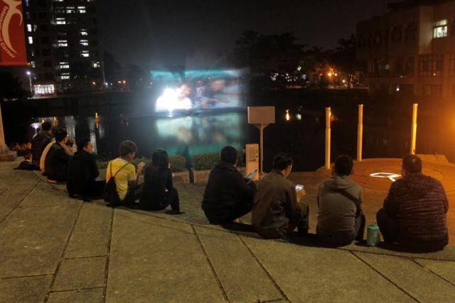 Mahasiswa Indonesia Gelar Water Film Screening Pertama di Tengah Danau di Taiwan