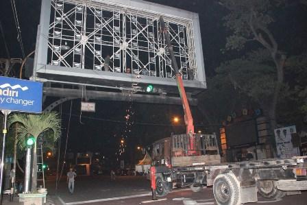 Papan Reklame Dibongkar, TRTB Medan Diprotes Manajemen Multigrafindo Mandiri