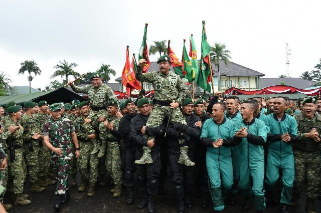 Panglima TNI Motivasi Pasukan Kostrad Mampu Hadapi Segala Ancaman