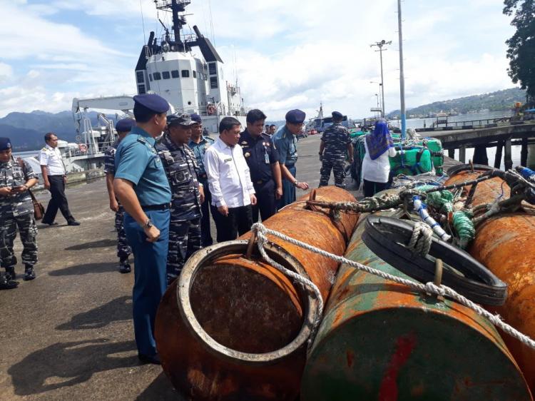 Bakamla RI Tinjau Hasil Operasi Penyapuan Rumpon di Perairan Seram