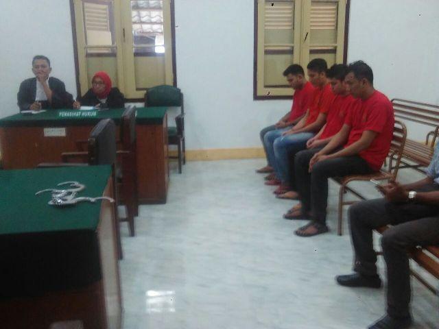 Dituntut Seumur Hidup Penjara, Empat Pemikul 39,2 Kg Sabu Ucapkan Terima Kasih