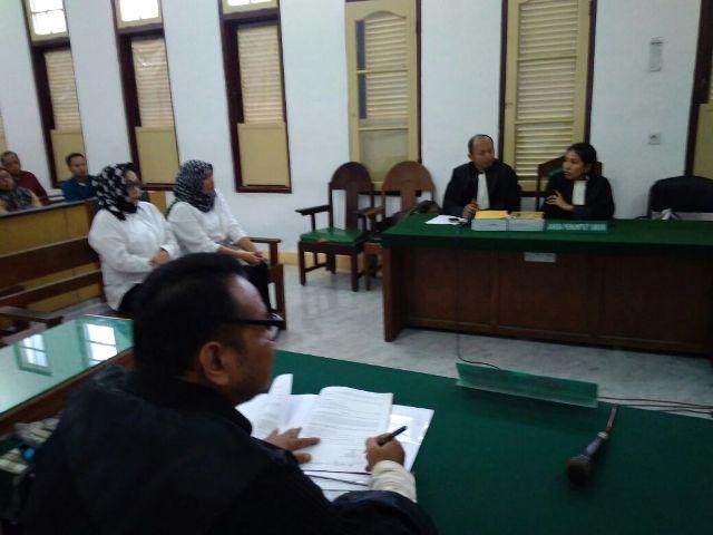 Lakukan Pungli dan Terjaring OTT, Mantan Kades Sampali Menangis Dituntut 1,5 Tahun Penjara