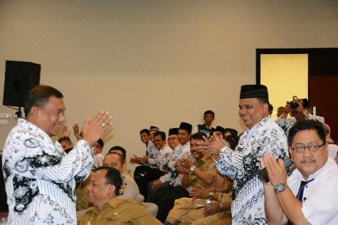 Peringati Hari Guru dan HUT PGRI, Inilah Harapan Bupati kepada Guru-guru di Deli Serdang