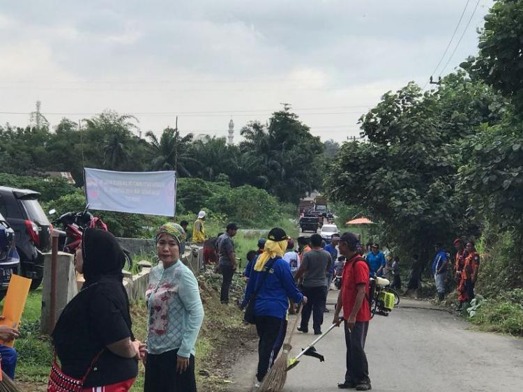 Peduli Lingkungan, Warga di Kecamatan Medan Johor Gelar Gotong Royong Bersama