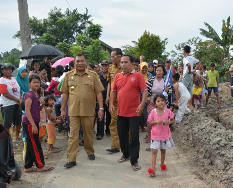 Bupati Deli Serdang Beri Bantuan dan Resmikan Lokal Baru SDN 105321