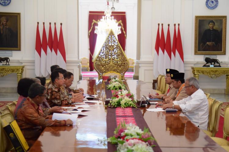 Di Istana Merdeka, Presiden Jokowi Menerima Pimpinan Rektorat Universitas Indonesia