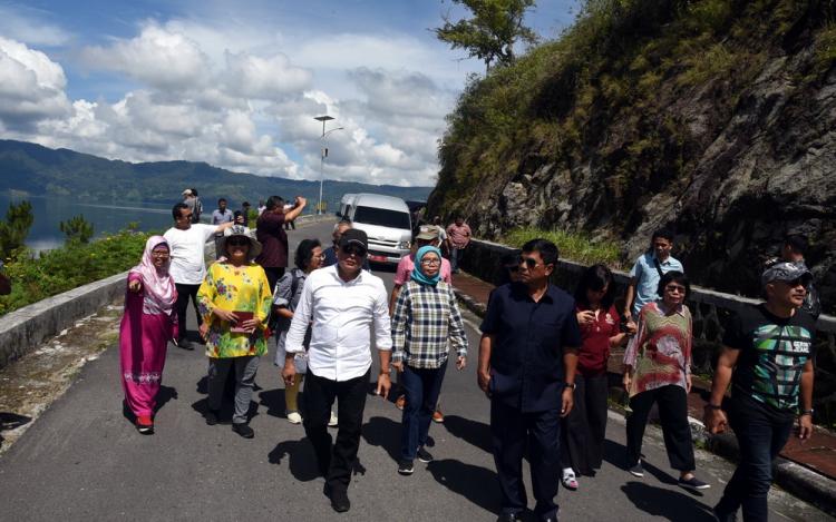 Pemprov Sumut Rangkul Alumni Lemhanas Kembangkan Pariwisata Danau Toba