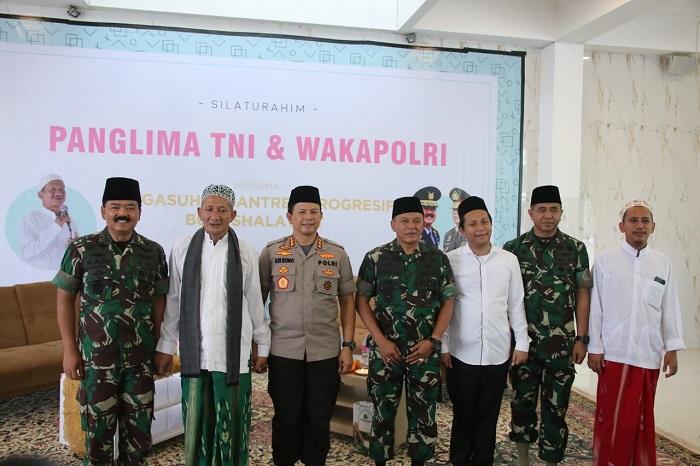 Pondok Pesantren Progresif Bumi Shalawat Sidoarjo Terima Kunjungan Panglima TNI