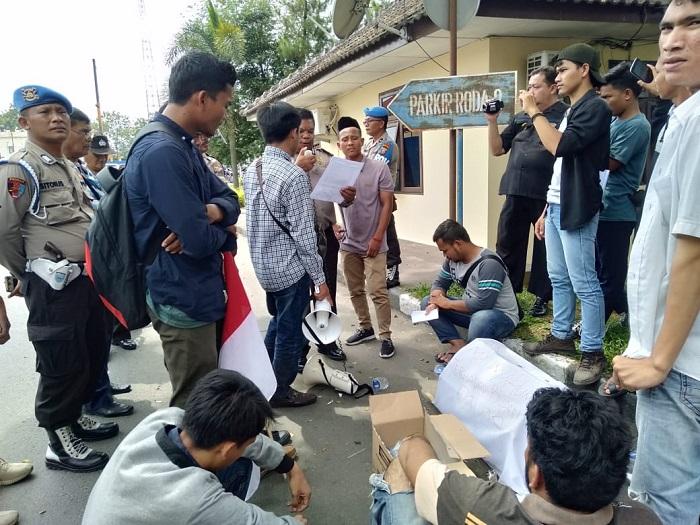 Mahasiswa Demo Polda Sumut, SPMB P2 Minta Sejumlah Kasus di Palas Harus Diusut