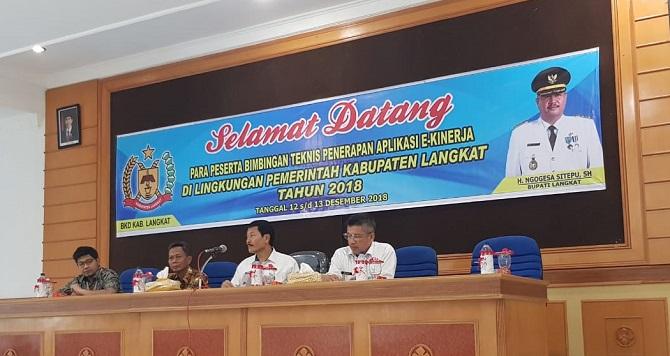 Mesin Absen Elektronik di Lingkungan Pemkab Langkat Akan Diterapkan Awal 2019 