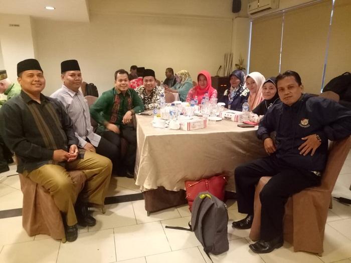9 Guru MAN 2 Model Medan Lakukan Analisis Kisi-Kisi UAMBN-BK 2019