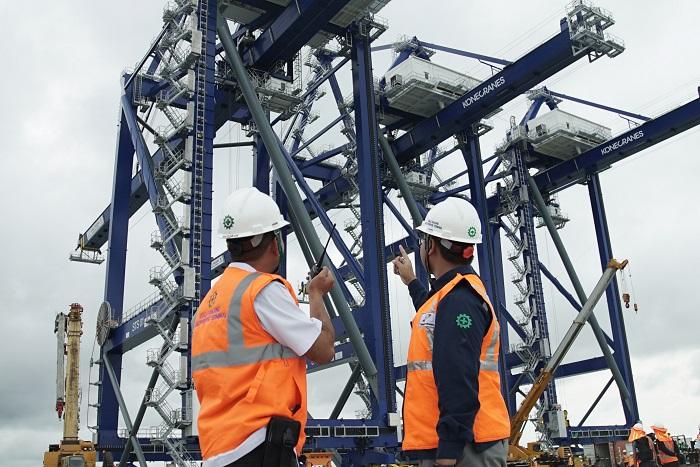 Pelindo 1 Datangkan Tiga Container Crane Baru, Pelabuhan Kuala Tanjung Siap Beroperasi