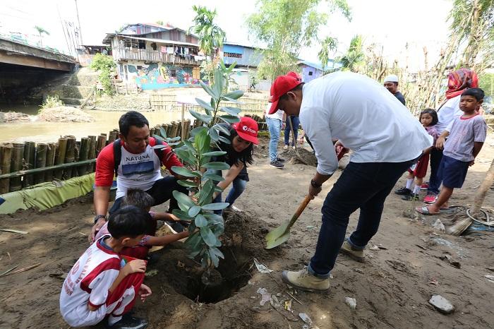 Aksi Millenial Pelindo 1 Menyasar Kampung Pinggir Sungai Kota Medan