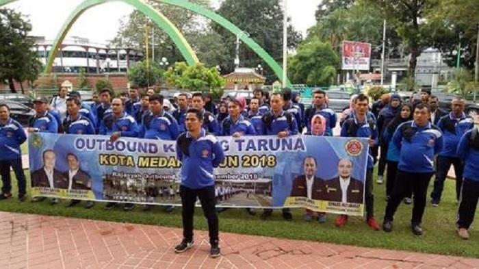 Peserta Outbond Karang Taruna Dilepas Walikota Medan