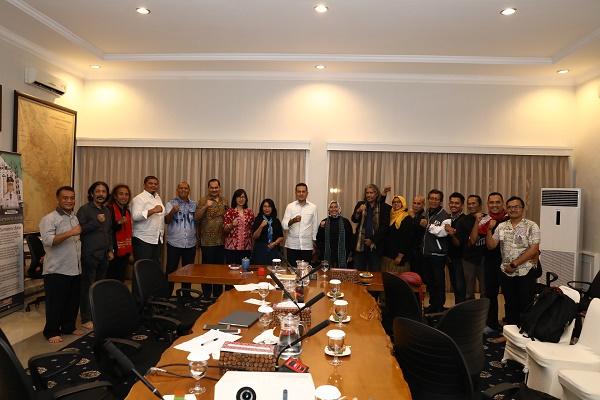 Dengarkan Aspirasi Seniman, Wagubsu Dukung Pengembangan Kesenian di Sumut