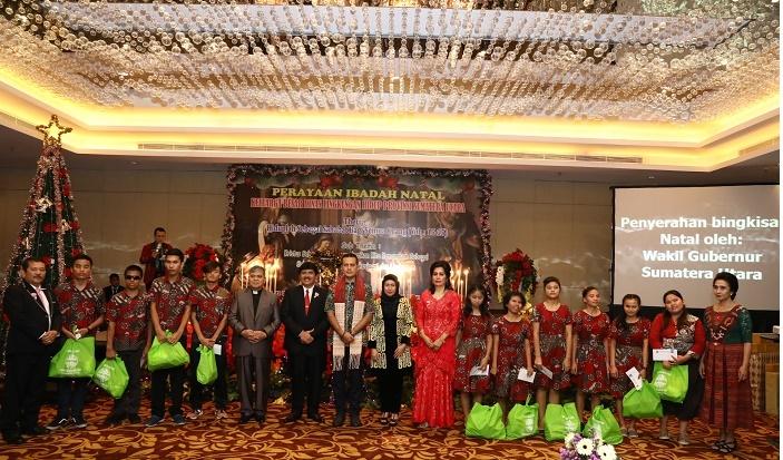 Hadiri Perayaan Natal Dinas Lingkungan Hidup, Wagubsu Tekankan Pentingnya Kejujuran dalam Bekerja