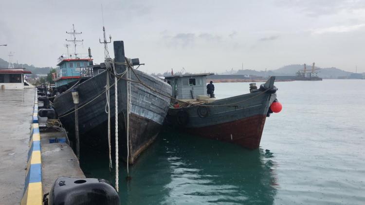 Satgassus Trisula Bakamla RI Kembali Tangkap Dua Kapal Yang Terlibat Perdagangan BBM Illegal